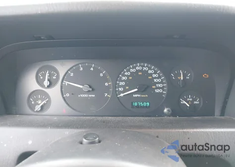 2002 Jeep Grand Cherokee Laredo from USA, damaged, VIN 1J4GX48SX2C318615